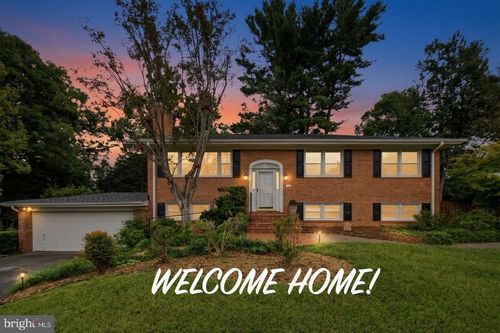 1036 Carper St, MCLEAN, VA, 22101-2105 | Card Image