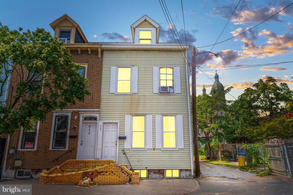 Beatty St, Trenton, NJ 08611