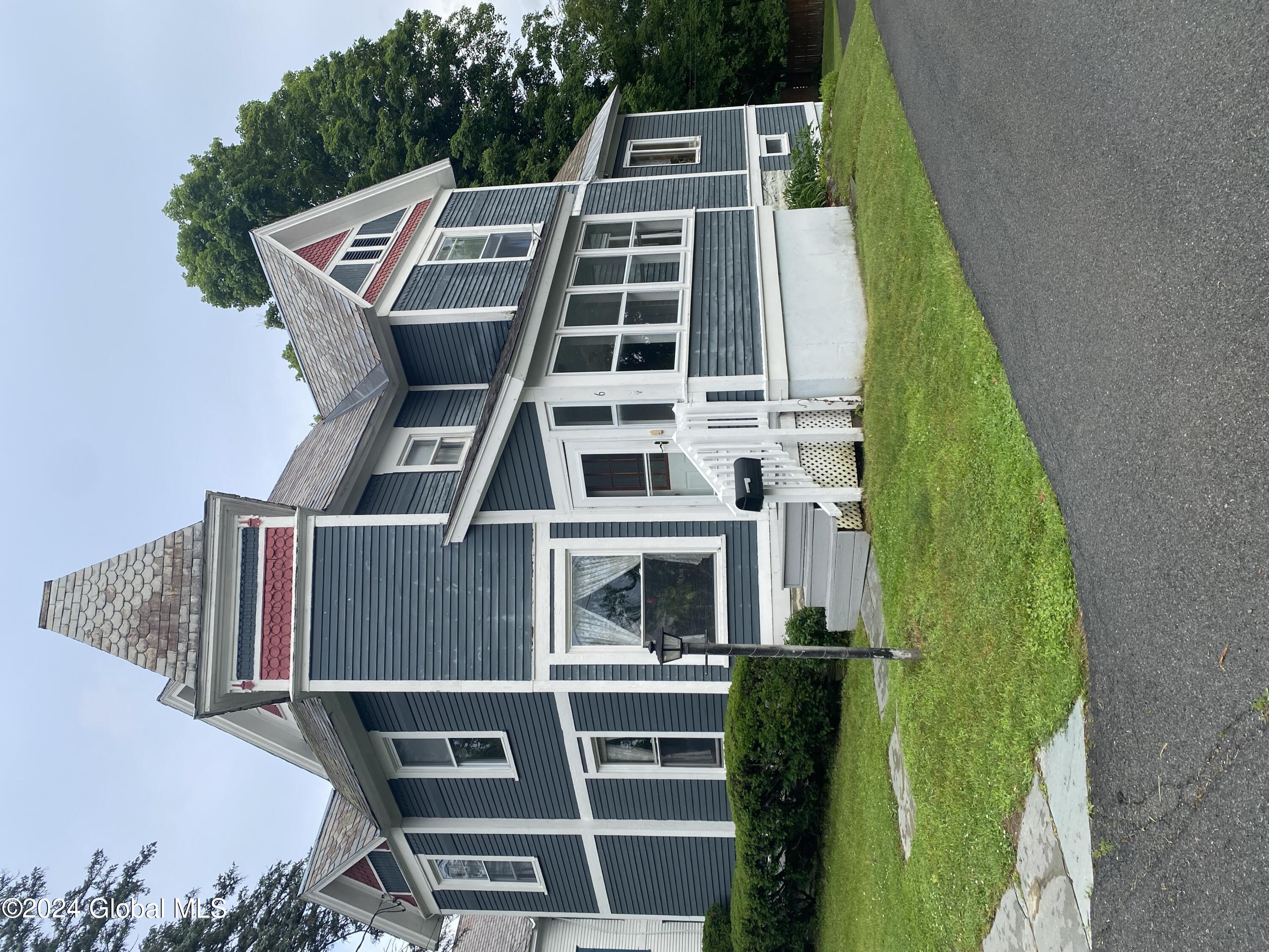 Broadview Ter, Granville, NY 12832