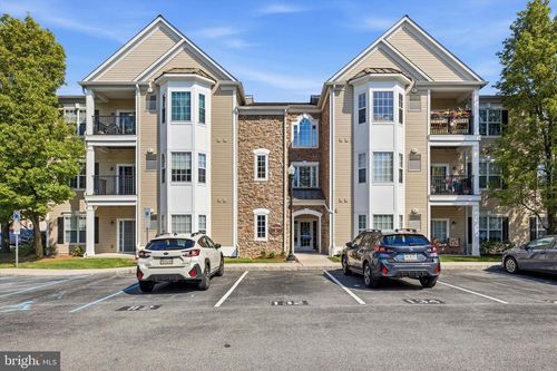 121-121 Creekside Dr, BROOKHAVEN, PA, 19015-2300 | Card Image