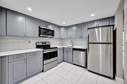 apt-20-8401 W Sample Rd, Coral Springs, FL, 33065-4649 | Card Image