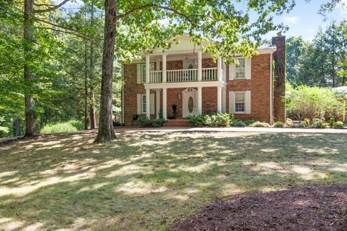7422 Indian Creek Rd, Mc Ewen, TN, 37101-4043 | Card Image