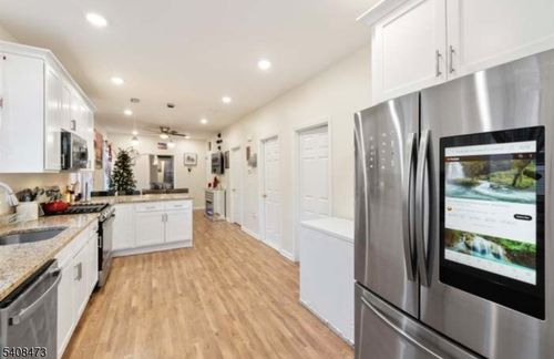 612 Magnolia Ave, Elizabethport, NJ, 07206-1417 | Card Image