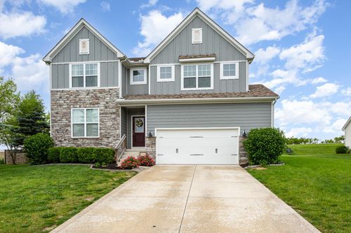 1705 Bent Creek Dr, Lancaster, OH, 43130-7590 | Card Image