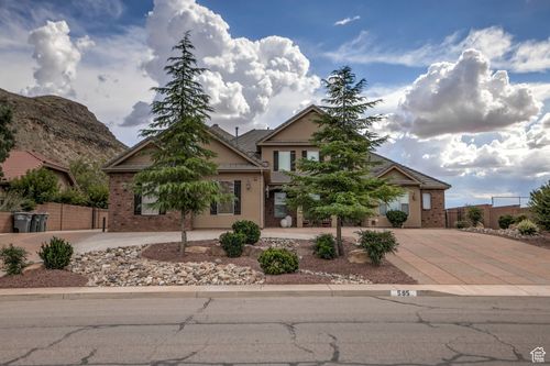 595 W 2050 S, Hurricane, UT, 84737-2387 | Card Image