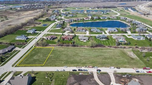 1067 Pine Lake Dr, FOND DU LAC, WI, 54935-9721 | Card Image