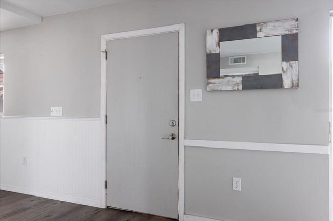 APT-213 - 400 Base Ave E, Condo with 2 bedrooms, 2 bathrooms and null parking in VENICE FL | Image 7