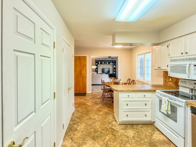 2126 Holly Tree Dr, House other with 3 bedrooms, 3 bathrooms and null parking in Davison MI | Image 8