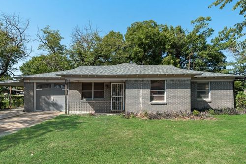 5201 Santa Rosa Dr, Haltom City, TX, 76117-5159 | Card Image