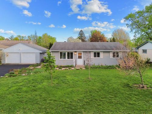 1611 E 87th St, Bloomington, MN, 55425-1941 | Card Image