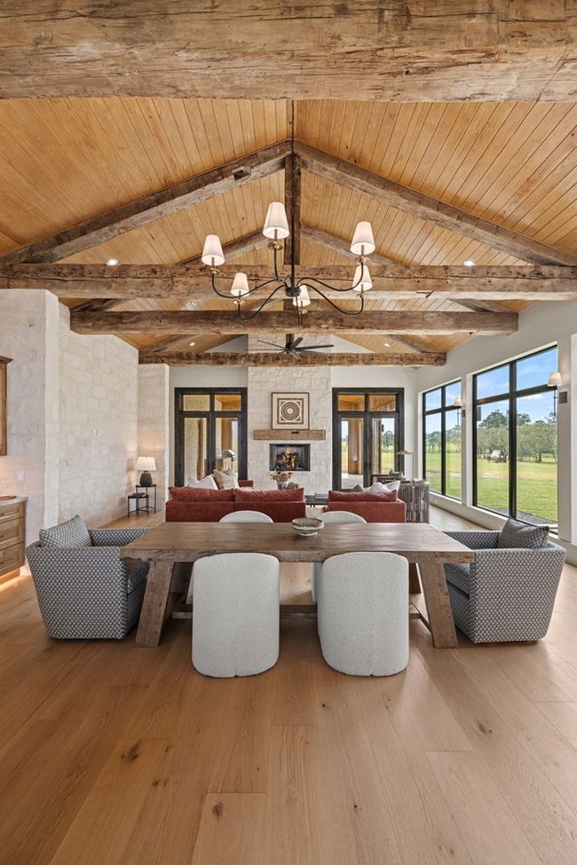 1318 Countryside Bnd, Home with 4 bedrooms, 5 bathrooms and 3 parking in Fredericksburg TX | Image 15