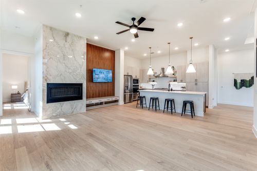 742-2929 Oak Lawn Ave, Dallas, TX, 75219-5754 | Card Image