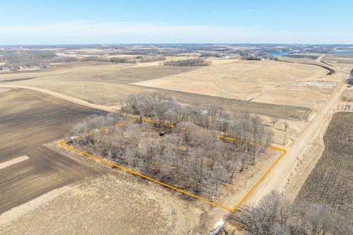 33964 137th Ln, Montgomery, MN, 56069-4508 | Card Image