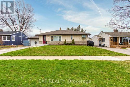 4382 Central Avenue, Lincoln (Beamsville), ON, L0R1B6 | Card Image