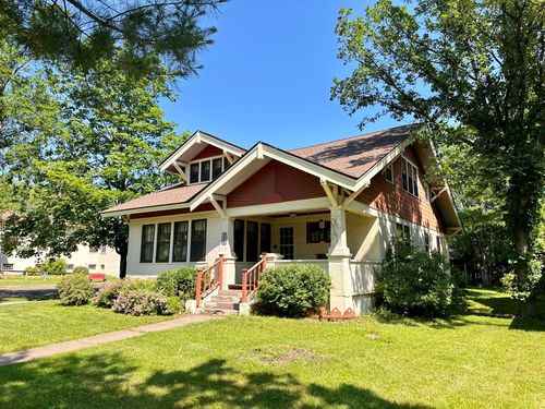 221 3rd St, Moose Lake, MN, 55767-7743 | Card Image