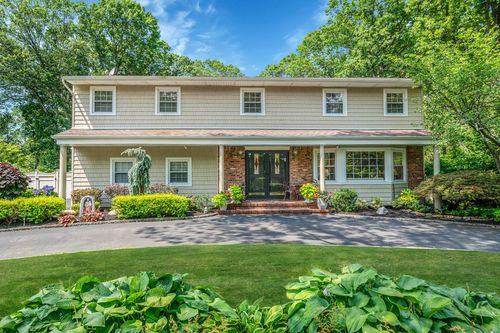 59 Lindron Ave, Smithtown, NY, 11787-1648 | Card Image