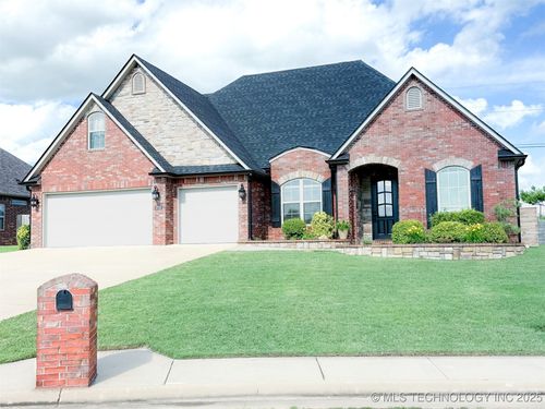 2710 Waterford Ct, Bartlesville, OK, 74006-6968 | Card Image