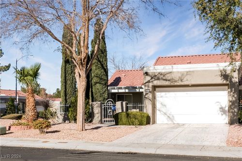 8560 Desert Holly Drive, Las Vegas, NV, 89134 | Card Image