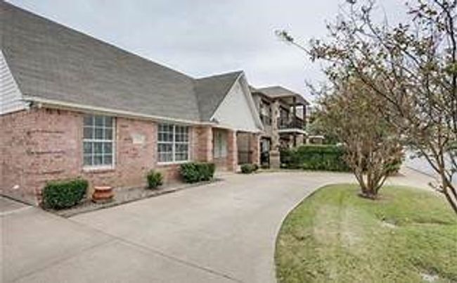 3233 S University Dr, Home with 6 bedrooms, 4 bathrooms and 6 parking in Fort Worth TX | Image 5