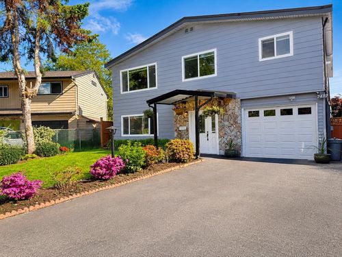7432 115a Street, Delta, BC, V4C5P8 | Card Image