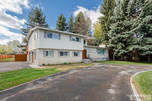 2803 W 17th S, Idaho Falls, ID, 83402-5519 | Card Image