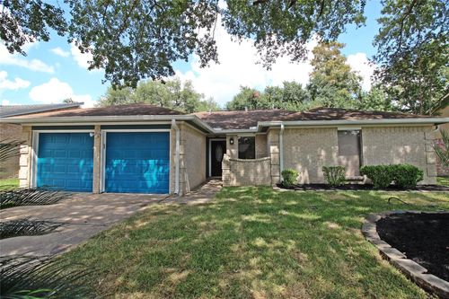 13111 Sherwood Oaks Dr, Houston, TX, 77015-2132 | Card Image