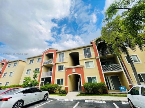 318-7085 Nova Dr, Davie, FL, 33317-8112 | Card Image