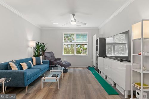 326-23 Pierside Dr, BALTIMORE, MD, 21230-5470 | Card Image