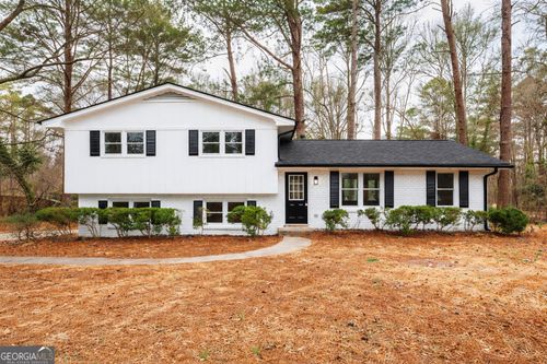 2051 Forest Dr, Fayetteville, GA, 30214-1025 | Card Image