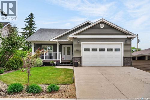 306 Burrows Ave E, Melfort, SK, S0E1A0 | Card Image