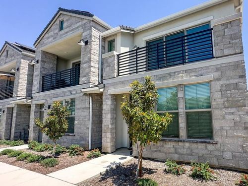 480 W Balsam Ln, Clovis, CA, 93611-7291 | Card Image