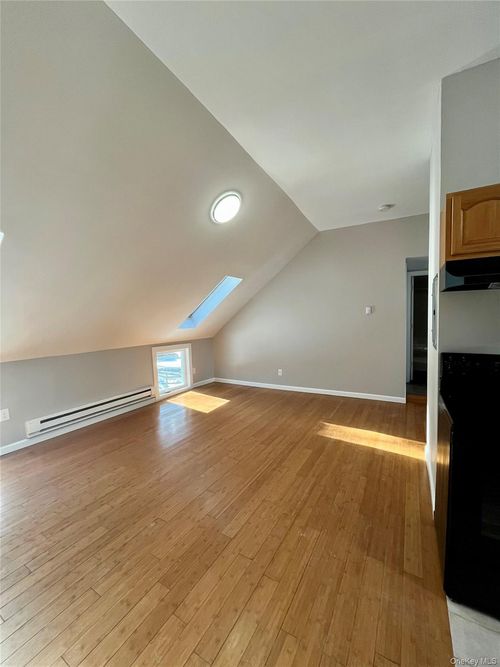 apt-2nd-56 Tilden Ln, Greenlawn, NY, 11740-1223 | Card Image