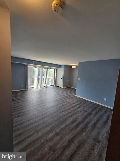 610-6147 Leesburg Pike, FALLS CHURCH, VA, 22041-2113 | Card Image