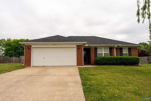 27657 Phillip Wagnon Dr, Athens, AL, 35613-8639 | Card Image