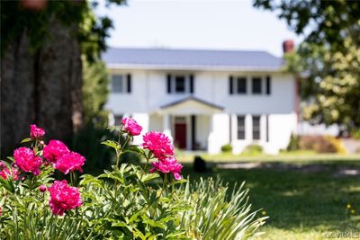 View of front facade | Image 1