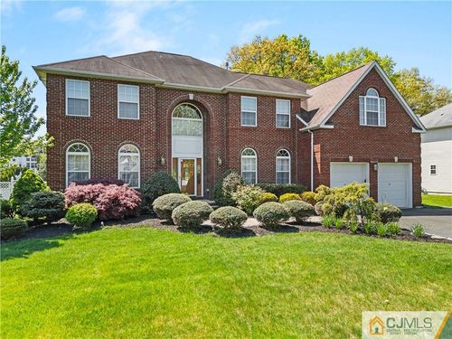 17 Louise Ln, Monroe, NJ, 08831-4456 | Card Image