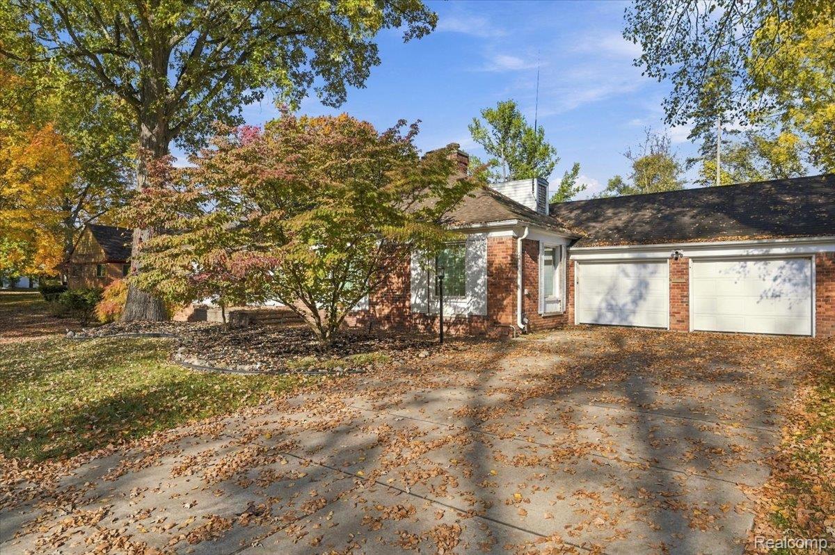 Residential in Redford Charter Township 4