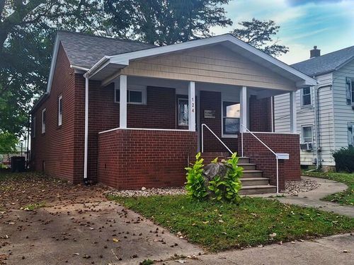 124 S Everett St, Streator, IL, 61364-3037 | Card Image