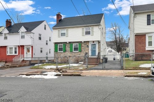 34 Cleveland Ave, Newark, NJ, 07106-3615 | Card Image
