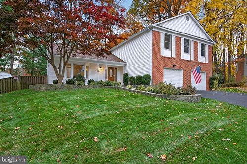 9715 Church Way, BURKE, VA, 22015-4002 | Card Image