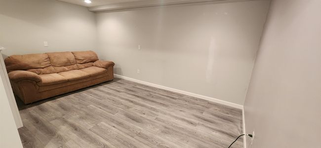 62 Hovey Rd, Condo with 2 bedrooms, 1 bathrooms and null parking in Londonderry NH | Image 4