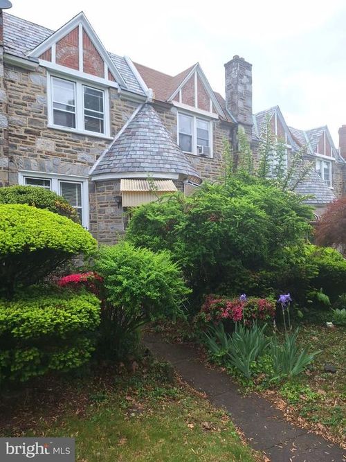 1815 W Chew St, PHILADELPHIA, PA, 19141-1201 | Card Image