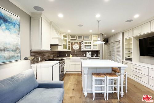 unit-5-828 5th St, Santa Monica, CA, 90403-1302 | Card Image