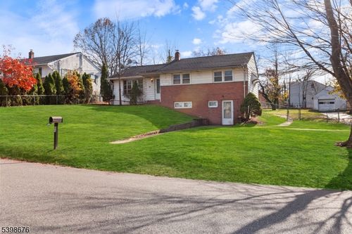 65 Willow Ave, Iselin, NJ, 08830-1535 | Card Image