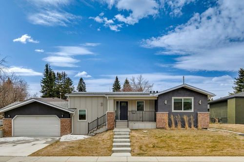 63 Brantford Crescent Nw, Home with 5 bedrooms, 3 bathrooms and 4 parking in Calgary AB | Card Image