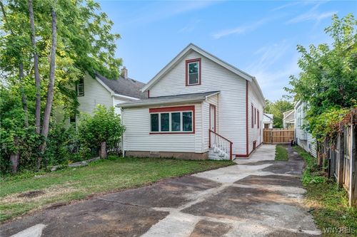 79 Andover Ave, Buffalo, NY, 14215-2709 | Card Image