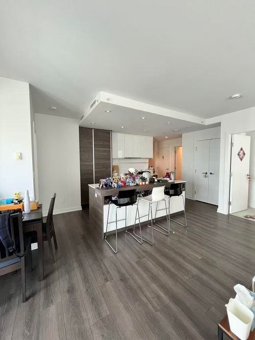 4688 Kingsway, Burnaby, BC, V5H4L9 | Card Image