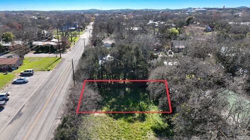 314 Plant Ave, Boerne, TX, 78006-2429 | Card Image