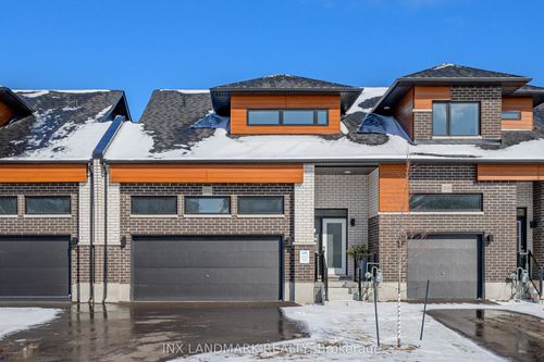 3050 Av Sandy Acres, Severn, ON, L3V8P8 | Card Image