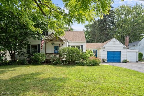 833 Lander Rd, Mayfield Village, OH, 44143-3245 | Card Image